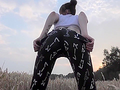 Mein Erstes Mal Sex In Einem Kornfeld