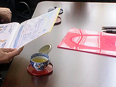 ギャル姉社長とハーレムオフィス Sexは業務に含みますか？