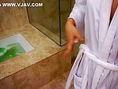 Innocent Japanese Teen Masturbating Under Bath Tub - TokyoDiary