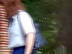 Naughty Asians pissing outdoors