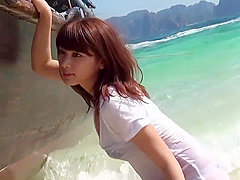 Scorching body of summer woman Ikumi Hisamatsu!