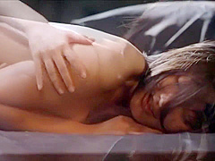 Ring Fighting girls have passionate lesbian encounter