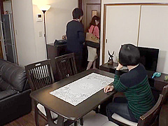 HD 篠田ゆう - 受験生を勃起させた巨乳おばさん家庭教師はヤらずには勉強を進められない」VOL.2 [DANDY-606]