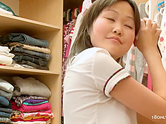 Young Cutie Asian Masturbated Uncensored