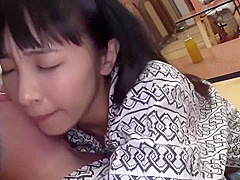 2k 大檔 逢見リカ - 温泉客が居ても浴衣の中の抱っこsexで挿入して逃がさず何発も膣射[nhdtb-482