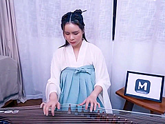 Md0108 Zhang Yunxi 情欲古筝师紧射无端五十弦-张芸熙
