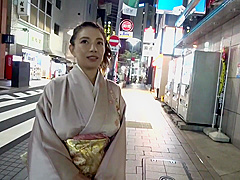 540 和服の爆乳痴女
