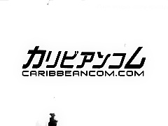 Asian Vixen Shows Her Pink Pussy