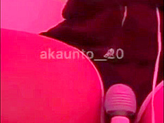 Smartphone personal shooting A blonde gal who feels like she's being attacked with .736