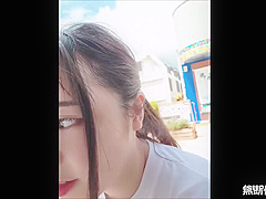 Smartphone personal shooting Peeling off the whites of my eyes w Ichahame happily with a busty beautiful girl .843