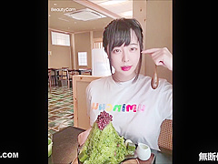 Smartphone personal shooting Peeling off the whites of my eyes w Ichahame happily with a busty beautiful girl .843