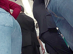 B3D3005- Sex on the bus with a big butt wife who is pranked by a molester on the bus