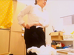 Personal photography The atmosphere is real. . Hidden camera voyeur of an office lady (20s?) changing clothes .914