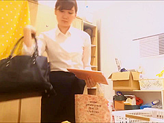 Personal photography The atmosphere is real. . Hidden camera voyeur of an office lady (20s?) changing clothes .914