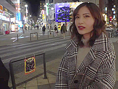 ナンパしたギャルに激しくファック！エッチな感度抜群敏感ボディを突き倒す