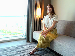 歯科衛生師の美人お姉さんが痴女丸出しで騎乗位セックス