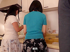 Vec-589 [sub] Her Mom Who Came To Stay In A Small House