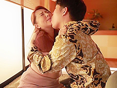 Juq-312 A Substitute Weekend Meat Urinal For Her Belove With Yumi Kazama