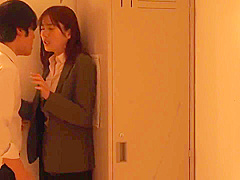 Hmn-392 Momo, A Married Female Teacher Who Was Loved By