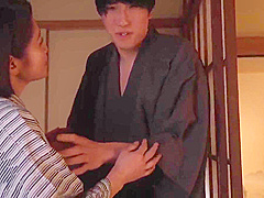 Horny Slut Japanese Mature Milf Aunty Teasing The Big Cock To Fuck Her Wet Pussy And Make Her Squirting