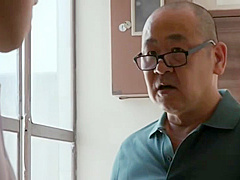 Beautiful and The actress overflowing with maternal love