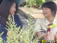 Japanese Eighteen Years Old Girl Babes Pee