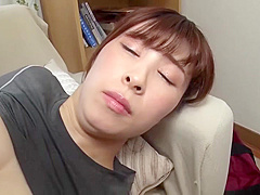 05636 A younger brother who lusts for his older sister