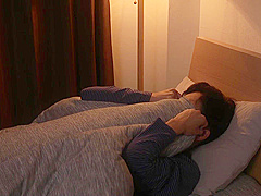 愛弓りょう　隣に引っ越してきた夫婦の喘ぎ声がうるさい