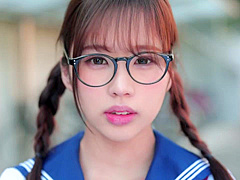 新井リマ　10年前に自分に好意を抱いていた元教え子のリマ