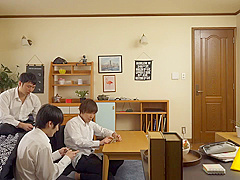 佐山愛　イジメから息子を守る為に爆乳でゆうわくする