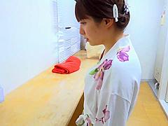 240206むっちりした子が裸体を初披露a1