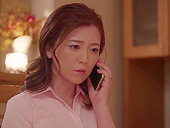 木下凛々子　クレーム対応で高慢な女上司が裸で土下座する
