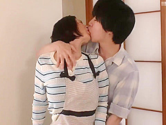 B4C0601-Boyfriend cheating with girlfriend's Step mother right next to her