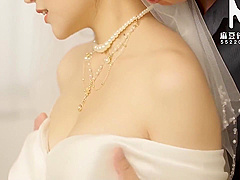 The Promiscuous Bride Who Had An Affair While Wearing Her Wedding Dress