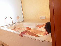 愛に飢えたIカップ美人妻が他人棒を貪る濃厚セックス 82948904