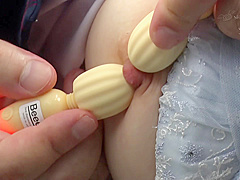 痴漢行為されて感じてしまう女さん56779874