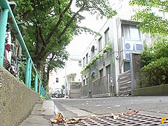 Guy Gets His Dick Sucked By A Japanese Girl After Getting Her Out Of A Box