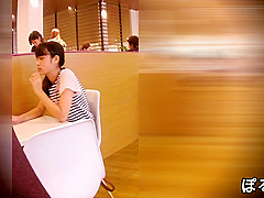 Japanese upskirt 002