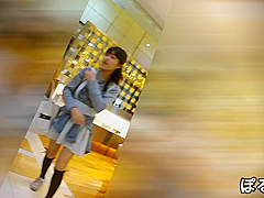 Japanese upskirt 002