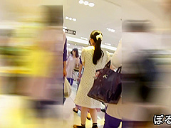 Japanese upskirt 002