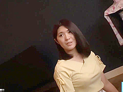 B4G2103-A married woman is attacked by a brutal rapist disguised as a plumber.