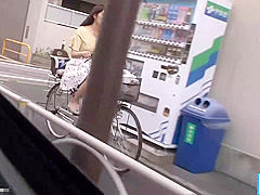 B4G2103-A married woman is attacked by a brutal rapist disguised as a plumber.