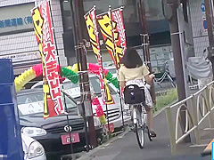 B4G2103-A married woman is attacked by a brutal rapist disguised as a plumber.