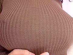 電力別動隊服裝胸部按摩輥性關閉水稻杏梨 soe-823-B