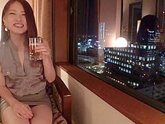 Beautiful woman who exposes a bewitching nude trained by dance