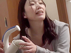 B4H1402-My Step mother gets horny after drinking a powerful aphrodisiac and masturbates with a vacuum cleaner