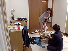 B4H1402-My Step mother gets horny after drinking a powerful aphrodisiac and masturbates with a vacuum cleaner