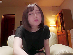 B4H1805-Seducing a big-breasted cosplay girl who is streaming a video with an erect cock