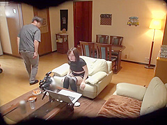 B4H1805-Seducing a big-breasted cosplay girl who is streaming a video with an erect cock