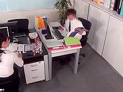 B4I0303-Sexually harassing a mature office lady in an office alone